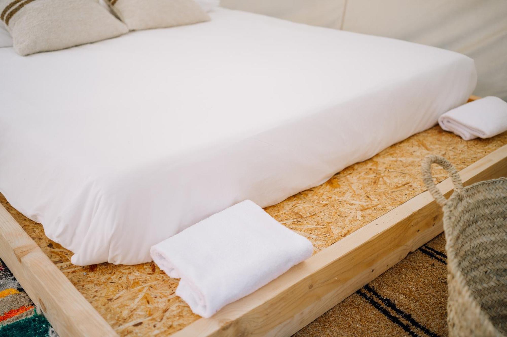Luxe tent Glamping Zone La Pinilla Segovia